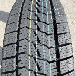 Легкогрузовые зимние шины Lassa Wintus 3 215/75R16C 116/114R